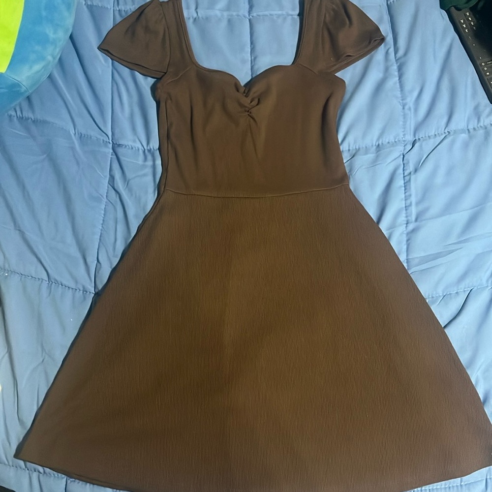 Brown dress
